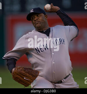 New York Yankees pitcher CC Sabathia delivers a warm-up pitch before the  Yankees spring training baseball game against the Detroit Tigers at  Steinbrenner Field in Tampa, FL. (AP Photo/Kathy Willens Stock Photo - Alamy