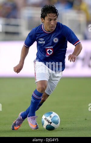 July 10, 2010 - Pasadena, California, United States of America - 10 July 2010: Cruz Azul midfielder Cesar Villaluz dribbles the ball up the pitch, during a friendly match at the Rose Bowl in Pasadena, California.       .Mandatory Credit:  Tony Leon / Southcreek Global (Credit Image: © Southcreek Global/ZUMApress.com) Stock Photo