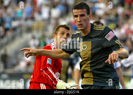July 10, 2010 - Chester, Pennsylvania, United States of America - 10 July 2010: Philadelphia Union midfielder Sebastien Le Toux (#9) and San Jose Earthquakes goalie Jon Busch (#18) get ready for the ball during the match at PPL Park in Chester, PA. The Union lost 2-1. Mandatory Credit: Kate McGovern / Southcreek Global (Credit Image: Â© Southcreek Global/ZUMApress.com) Stock Photo
