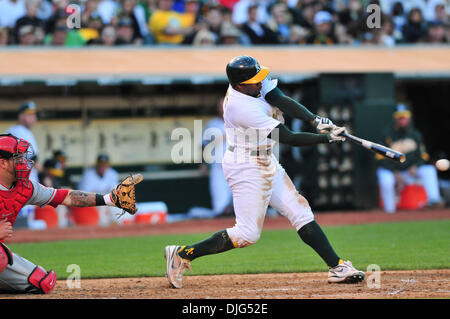 July 10, 2010 - Oakland, CA, U.S. - 09 Jul. 2010; Oakland, CA, USA; Oakland A's left fielder Rajai Davis (11) bats in Saturday's game. The Athletics beat the Angels 15-1. (Credit Image: © Scott Beley/Southcreek Global/ZUMApress.com) Stock Photo