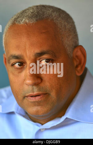 July 22, 2010 - Los Angeles, California, United States of America - 22 July 2010:  Mets general manager Omar Minaya prior to the New York Mets facing the Los Angeles Dodgers, 7-5, at Dodger Stadium in Los Angeles, California. Mandatory Credit: Andrew Fielding / Southcreek Global (Credit Image: Â© Southcreek Global/ZUMApress.com) Stock Photo