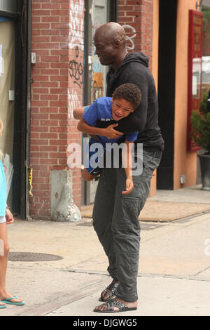 Henry Samuel and his father Seal Singer Seal picks up his children from ...