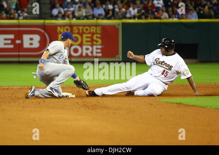 Houston Astros outfielder Carlos Lee catches a fly ball during a Major  League Baseball spring training workout Friday, Feb. 22, 2008 in Kissimmee,  Fla. (AP Photo/David J. Phillip Stock Photo - Alamy