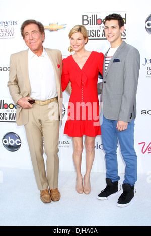 Steve Wynn Andrea Hissom Wynn Nick Hissom 2012 Billboard Music Awards held at MGM Grand Garden Arena - Arrivals Las Vegas Stock Photo