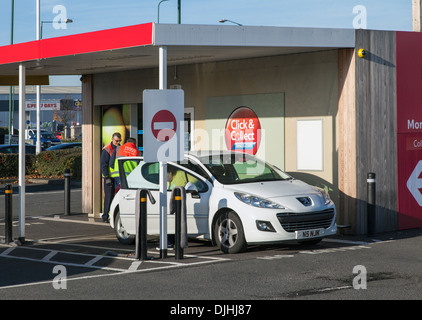 Tesco - Click & Collect Stock Photo