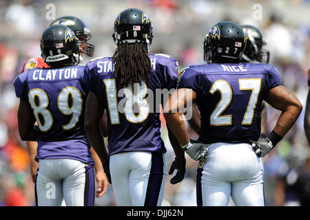 Baltimore Ravens wide receiver Mark Clayton (89) catches a pass during the  NFL football team's training camp, Tuesday, July 27, 2010, in Westminster,  Md. (AP Photo/Rob Carr Stock Photo - Alamy