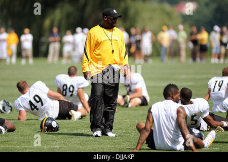 AUG 09 2010: Pittsburgh Steelers linebacker James Harrison (92) during the Pittsburgh  Steelers training camp morning session, held at Saint Vincent College in  Latrobe Pennsylvania. (Icon Sportswire via AP Images Stock Photo - Alamy