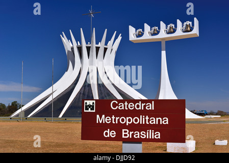 Brazil, Brasilia: Metropolitan Cathedral Nossa Senhora da Aparecida with bell tower by Oscar Niemeyer Stock Photo