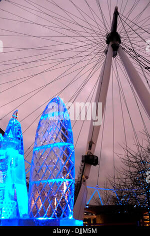 London, UK. 28th November 2013. To mark the start of its winter 'Frostival' season the London Eye created an ice sculpture of the capital's skyline on the South Bank Credit:  Rachel Megawhat/Alamy Live News Stock Photo