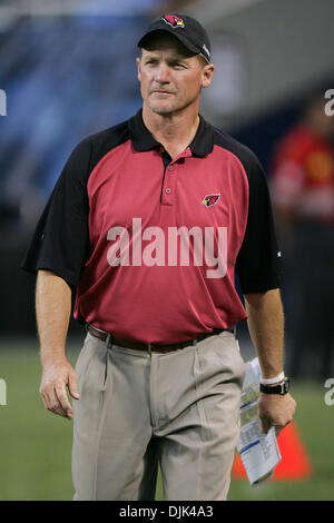 Arizona Cardinals head coach Ken Whisenhunt works from the sideline ...