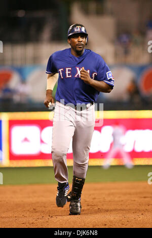 October 27, 2010; San Francisco, CA, USA; Texas Rangers right fielder  Vladimir Guerrero (27) during batting
