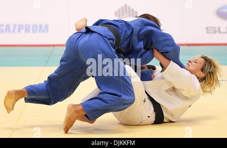 Sep 11, 2010 - Tokyo, Japan - KAORI MATUMOTO of Japan (blue) competes against TELMA MONTEIRO of Portugal in the women's judo 57kg final match during the World Judo Championships Tokyo 2010 at the Yoyogi National Gymnasium. (Credit Image: © Koichi Kamoshida/Jana Press/ZUMApress.com) Stock Photo