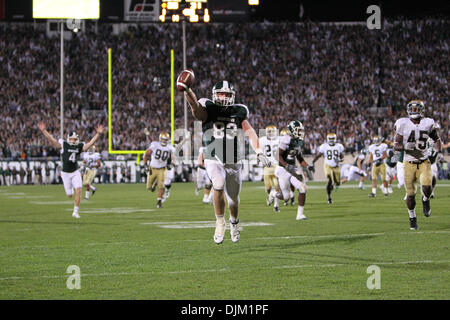 Sept. 18, 2010 - East Lansing, Michigan, United States of America - Michigan State Spartans tight end Charlie Gantt (83) catches the game winning touchdown pass on a fake field goal in overtime to beat the Notre Dame Fighting Irish 34-31 at Spartan Stadium. (Credit Image: © Rey Del Rio/Southcreek Global/ZUMApress.com) Stock Photo