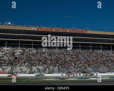 Mar 08, 2008 - Hampton, Georgia, USA - NASCAR 2008 - MATT KENSETH leads the field during the running of the Nicorette 300 at Atlanta Motor Speedway on Saturday, March 8, 2008. (Credit Image: © Timothy L. Hale/ZUMA Press) Stock Photo