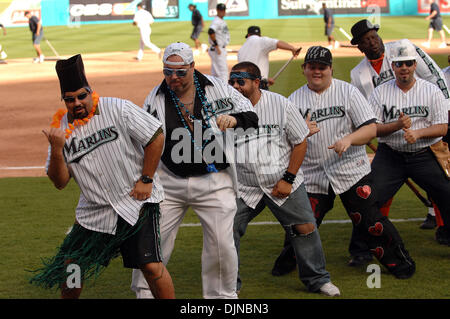 Mar 31, 2008 - Miami Gardens, Florida, USA - The Marlins Manatees performs during the seventh inning of their season home opener against the Mets on Monday, March 31, 2008. Mets won 7-2. (Credit Image: © Steve Mitchell/Palm Beach Post/ZUMA Press) RESTRICTIONS: * USA Tabloids Rights OUT * Stock Photo