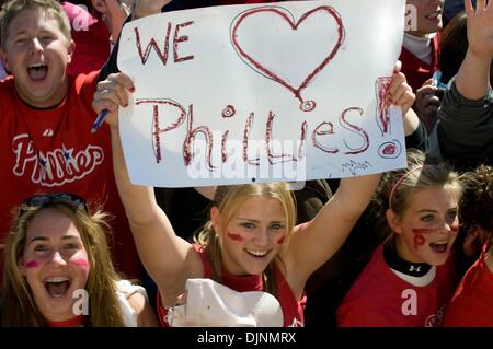 Oct 31, 2008 - Philadelphia, Pennsylvania, USA - Young Philly fans on Broad Street where the parade celebrating the 2008 World Series Championship win of the Philadelphia Phillies will pass.  (Credit Image: Â© Ricky Fitchett/ZUMA Press) Stock Photo