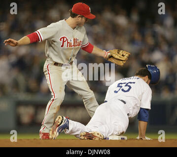 Oct 12, 2008 - Los Angeles, California, USA - Los Angeles Dodgers Russell Martin steals second base against Phillies' Chase Utley in the eighth inning during game three of the NLCS at Dodger Stadium. The Phillies lost to the Dodgers 7-2. (Credit Image: © Yong Kim/Philadelphia DailyNews/ZUMA Press) Stock Photo