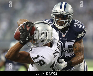 Oakland Raiders wide receiver Andre Holmes (18) during an NFL preseason  football game against the Arizona Cardinals, Friday, Aug. 12, 2016, in  Glendale, Ariz. (AP Photo/Rick Scuteri Stock Photo - Alamy