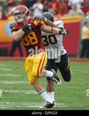 Apr. 10, 2008 - Los Angeles, California, U.S. - Southern California tight end Blake Ayles (88) catches a pass for a 54 yard first down past California linebacker Mychal Kendricks (30) in the first half during a NCAA, PAC 10 football game at the Los Angeles Memorial Coliseum on Saturday, October 16, 2010, in Los Angeles. (SGVN/Staff Photo by Keith Birmingham/SPORTS) (Credit Image: © Stock Photo