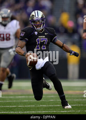 November 29, 2013.Washington Huskies quarterback Keith Price #17 in action  against the Washington State Cougars at Husky Stadium in Seattle, WA. Washington defeats Washington State 27 - 17.George Holland / Cal Sport  Media Stock Photo - Alamy