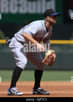 New York Mets third baseman David Wright (5) bats in the eighth inning ...