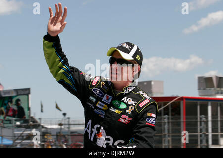 Apr. 25, 2010 - Lincoln, Alabama, U.S - 25 April 2010: Aflac driver Carl Edwards (99) prior to the Aaron's 499 at Talladega SuperSpeedway in Lincoln, Alabama. (Credit Image: © Jason Clark/Southcreek Global/ZUMApress.com) Stock Photo