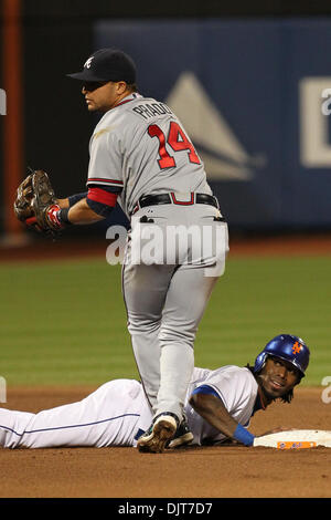 Atlanta Braves Infielder Martin Prado (#14) leaps for the catch. The Mets  defeated the Braves 5-2 in the game at Citifield, Flushing, NY. (Credit  Image: © Anthony Gruppuso/Southcreek Global/ZUMApress.com Stock Photo -  Alamy