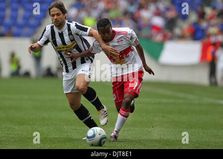 Juventus Midfielder Diego (#28) and Red Bulls Defender Danleigh Borman (#11) hold each other off looking for possesion. The Red Bulls defeated Juventus 3-2  in the game held at Red Bull Arena, Harrison, NJ. (Credit Image: © Anthony Gruppuso/Southcreek Global/ZUMApress.com) Stock Photo