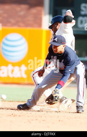 Boston Red Sox third baseman Pablo Sandova fields ground ball - Gold Medal  Impressions