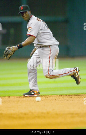 San Francisco Giants Infielder Edgar Renteria (16) fields this ball in the  9th inning. The Giants