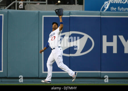 4 May 2010: Los Angeles Dodger centerfielder Matt Kemp prepares to