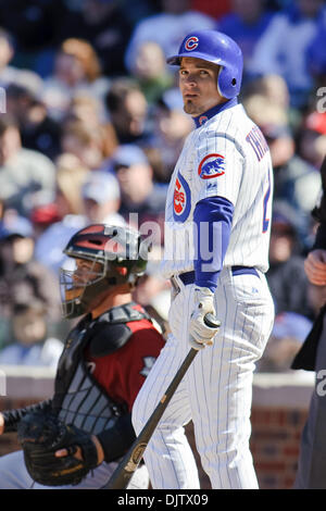 Ryan Theriot Signed 8x10 Chicago Cubs (JSA NN59956) — RSA