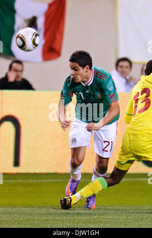 Mexico forward Pablo Barrera (21) heads the ball away from a Senagalese defender during the international friendly match between Mexico and Senegal at Soldier Field, Chicago, IL. (Credit Image: © John Rowland/Southcreek Global/ZUMApress.com) Stock Photo
