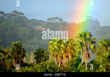 A colourful rainbow in Hout Bay near by Cape Town, South Africa, 09 June 2012. Photo: Ralf Hirschberger Stock Photo