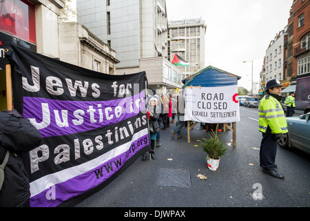 Prawer Plan ‘Day of Rage’ protest by Israeli Embassy in London Stock Photo