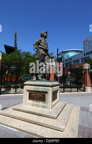Baltimore - Oriole Park at Camden Yards - Babe Ruth Statue…