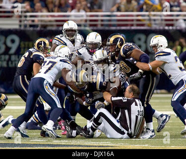 St. Louis Rams wide receiver Danario Alexander (84) before an NFL football  game against the Tampa Bay Buccaneers Sunday, Oct. 24, 2010, in Tampa, Fla.  (AP Photo/Chris O'Meara Stock Photo - Alamy