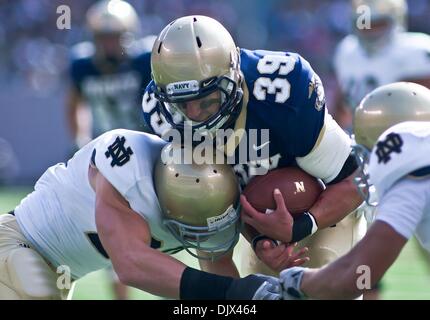 Oct. 23, 2010 - East Rutherford, New Jersey, United States of America - Navy FB (#39) Alexander Teich scores late in the first. Navy leads 21-10 at half time at The New Giant's Stadium in East Rutherford New Jersey (Credit Image: © Saquan Stimpson/Southcreek Global/ZUMApress.com) Stock Photo