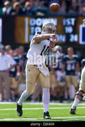 Oct. 23, 2010 - East Rutherford, New Jersey, United States of America - Norte Dame Junior Quarterback (#10) Dayne Crist attempts a pass under pressure. Navy defeats Notre Dame 35-17 at The New Giant's Stadium in East Rutherford New Jersey (Credit Image: © Saquan Stimpson/Southcreek Global/ZUMApress.com) Stock Photo