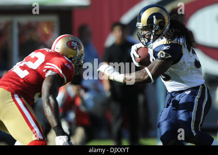 San Francisco 49ers inside linebacker Patrick Willis #52 before the game  against the Kansas City Chiefs at Levi's Stadium in Santa Clara, Calif. on  Sunday, Oct. 5, 2014. (AP Photo/Michael Zito Stock