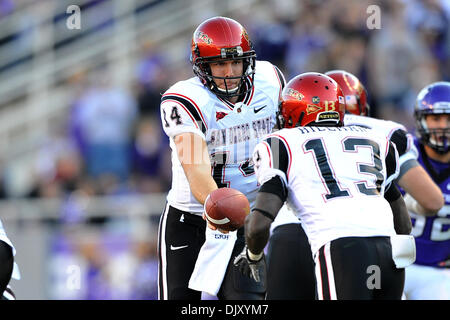 Nov. 14, 2010 - Amon G. Carter Stadium, Texas, United States of America - November 13, 2010: San Diego State Aztecs quarterback Ryan Lindley (14) hands off to San Diego State Aztecs running back Ronnie Hillman (13) during the game between the San Diego State University Aztecs and the Texas Christian University Horned Frogs at Amon G. Carter Stadium in Fort Worth, Texas. TCU win aga Stock Photo