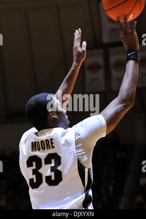 Nov. 14, 2010 - West Lafayette, Indiana, United States of America - Purdue Sr G E'Twaun Moore (33) shoots in the game between Purdue and Midwestern State in Mackey Arena. (Credit Image: © Sandra Dukes/Southcreek Global/ZUMAPRESS.com) Stock Photo