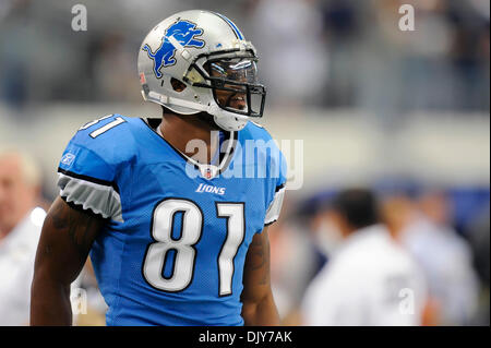 Nov. 21, 2010 - Arlington, Texas, United States of America - Detroit Lions wide receiver Calvin Johnson (81) during pre game warm ups as the Detroit Lions visit the Dallas Cowboys at Cowboys Stadium in Arlington, Texas. (Credit Image: © Steven Leija/Southcreek Global/ZUMAPRESS.com) Stock Photo