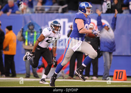 Giants #89 Kevin Boss celebrates his touchdown with#82 Mario Manningham in  the game between the Atlanta Falcons and the New York Giants at Giants  Stadium, Rutherford, New Jersey. At the half the