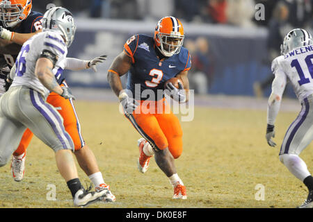 Dec. 30, 2010 - Bronx, New York, United States of America - Syracuse Orange running back Delone Carter (3) runs through a huge hole in  the second half of the Pinstripe Bowl...Final Score of the New Era Pinstripe Bowl at Yankees Stadium Kansas State Wildcats 34 and Syracuse Orange 36  (Credit Image: © Shane Psaltis/Southcreek Global/ZUMAPRESS.com) Stock Photo