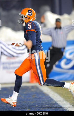 Dec. 30, 2010 - Bronx, New York, United States of America - Syracuse Orange wide receiver Marcus Sales (5) scores the final touchdown for the Orange in the Pinstrip Bowl...Final Score of the New Era Pinstripe Bowl at Yankees Stadium Kansas State Wildcats 34 and Syracuse Orange 36  (Credit Image: © Shane Psaltis/Southcreek Global/ZUMAPRESS.com) Stock Photo