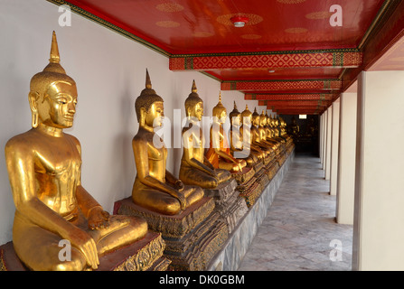 Wat Pho temple buddhas with red roof Stock Photo