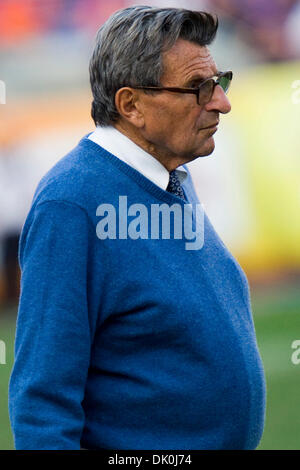 Jan. 01, 2011 - Tampa, Florida, USA - Penn State Nittany Lions head coach Joe Paterno..The Florida Gators defeat the Penn State Nittany Lions 37-24 (Credit Image: © Anthony Smith/Southcreek Global/ZUMAPRESS.com) Stock Photo