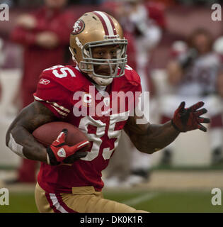 Sept. 11, 2011 - San Francisco, CA, USA - San Francisco 49ers vs Seattle  Seahawks at Candlestick Park Sunday, September 11, 2011. San Francisco 49ers  tight end Vernon Davis (85).49ers beat the