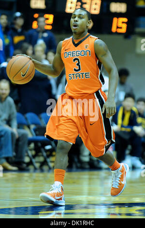 Jan. 27, 2011 - Berkeley, California, United States of America - Oregon State Beavers guard Ahmad Starks (3) brings the ball upcourt during the NCAA basketball game between the Oregon State Beavers and the California Golden Bears at Haas Pavilion. Cal won in a rout, 85-57. (Credit Image: © Matt Cohen/Southcreek Global/ZUMAPRESS.com)